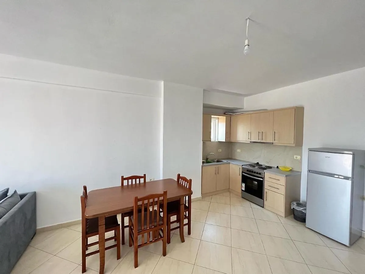 Xhino'S Apartments